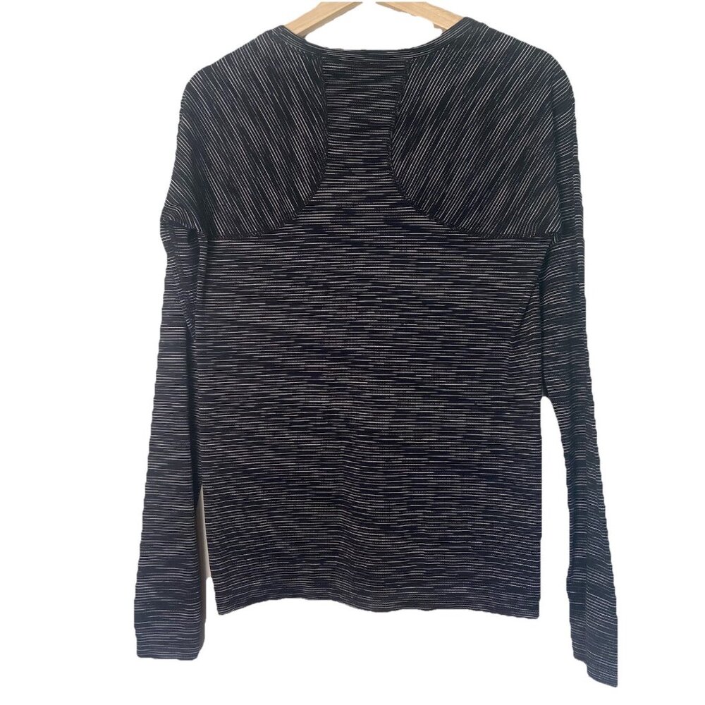 Athleta‎ Fastest Track Black Long Sleeve Stretch Activewear Top Women's M Yoga - Picture 2 of 6